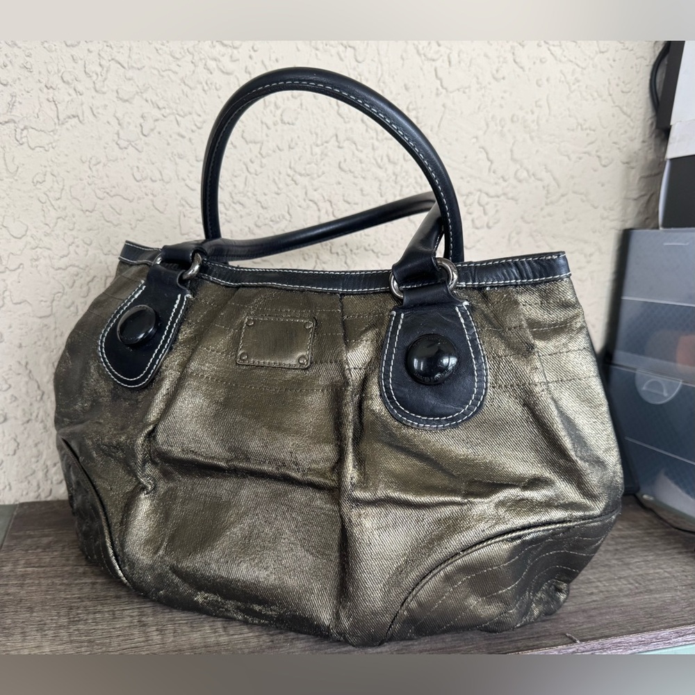 Gold and Black Women's Tote Bag